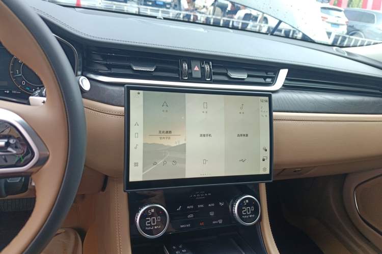 Used Jaguar XFL 2024 2.0T P250 Two-Wheel Drive Prestige Luxury Edition Audio And AC Panel
