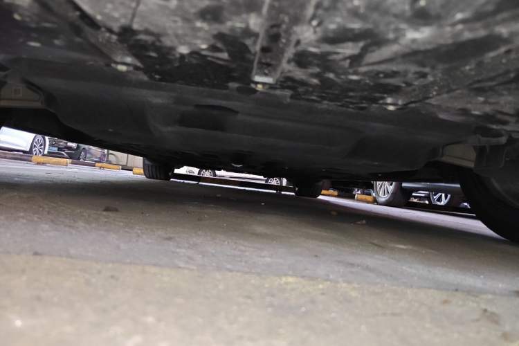 Used Jaguar XFL 2024 2.0T P250 Two-Wheel Drive Prestige Luxury Edition Chassis Front