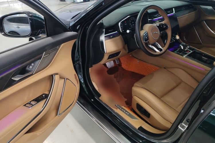 Used Jaguar XFL 2024 2.0T P250 Two-Wheel Drive Prestige Luxury Edition Driver Seat