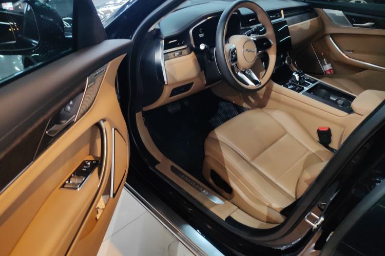 Used Jaguar XFL 2024 2.0T P250 Two-Wheel Drive Prestige Luxury Edition Driver Seat