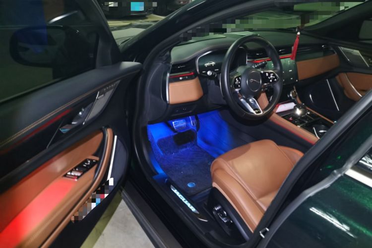 Used Jaguar XFL 2024 2.0T P300 Four-Wheel Drive Flagship Sport Gold Edition Driver Seat