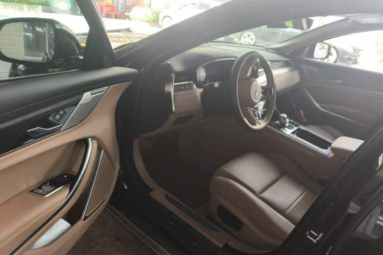 Used Jaguar XFL 2024 2.0T P250 Two-Wheel Drive Prestige Luxury Edition Driver Seat