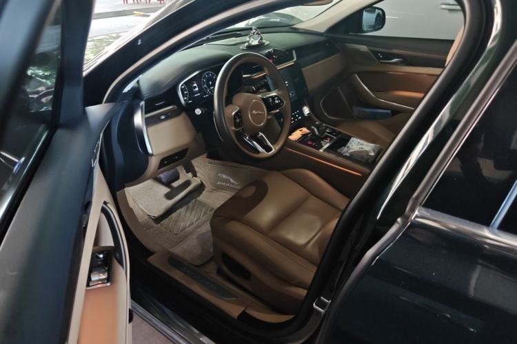 Used Jaguar XFL 2024 2.0T P250 Two-Wheel Drive Prestige Luxury Edition Driver Seat