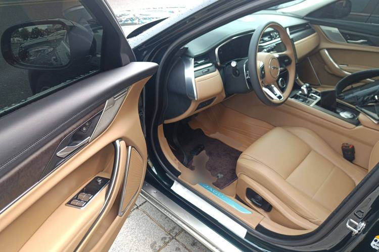 Used Jaguar XFL 2024 2.0T P250 Two-Wheel Drive Prestige Luxury Edition Driver Seat
