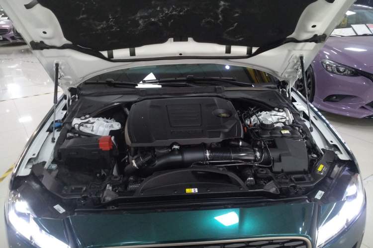 Used Jaguar XFL 2024 2.0T P250 Two-Wheel Drive Prestige Luxury Edition Engine Bay