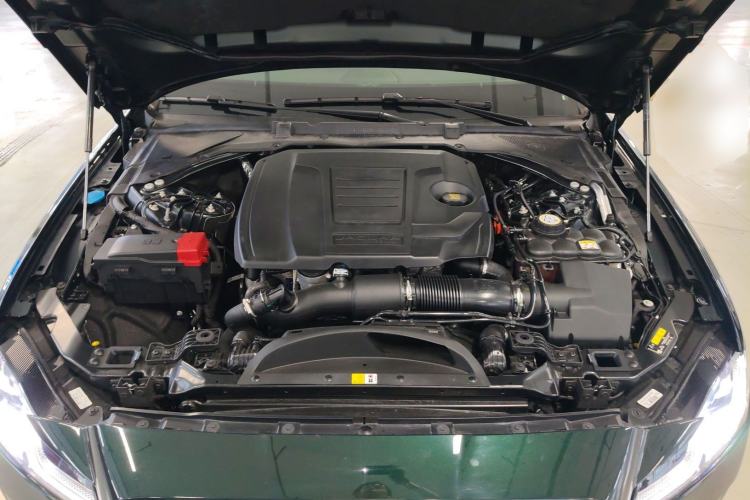 Used Jaguar XFL 2024 2.0T P250 Two-Wheel Drive Prestige Luxury Edition Engine Bay