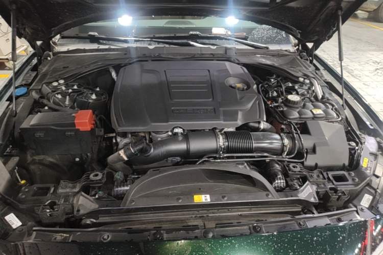 Used Jaguar XFL 2024 2.0T P250 Two-Wheel Drive Prestige Luxury Edition Engine Bay