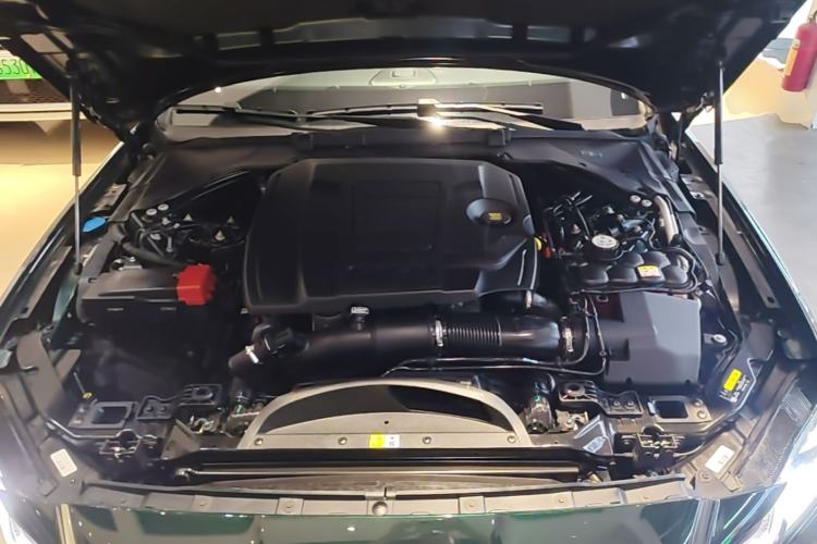 Used Jaguar XFL 2024 2.0T P250 Two-Wheel Drive Prestige Luxury Edition Engine Bay