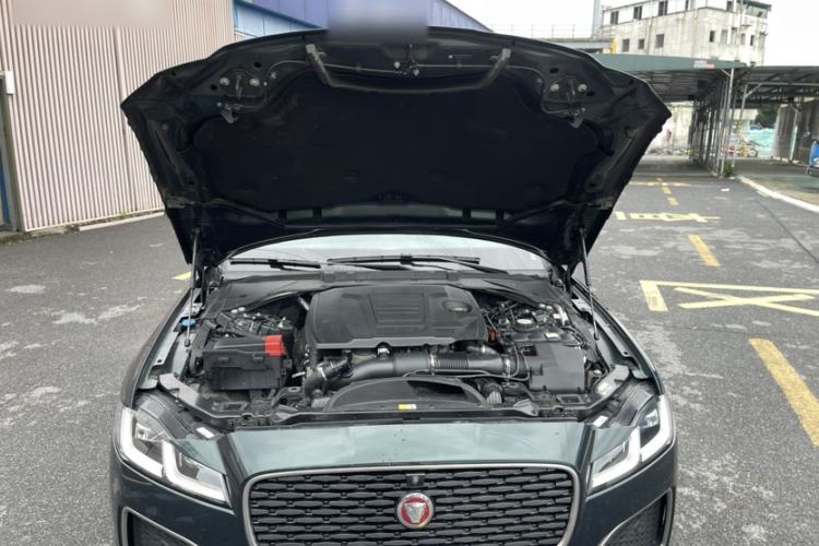 Used Jaguar XFL 2024 2.0T P250 Two-Wheel Drive Prestige Luxury Edition Engine Bay