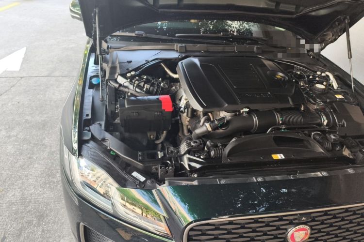 Used Jaguar XFL 2024 2.0T P250 Two-Wheel Drive Prestige Luxury Edition Engine Bay Right