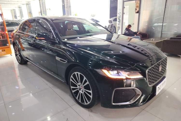 Used Jaguar XFL 2024 2.0T P250 Two-Wheel Drive Prestige Luxury Edition Exterior 1