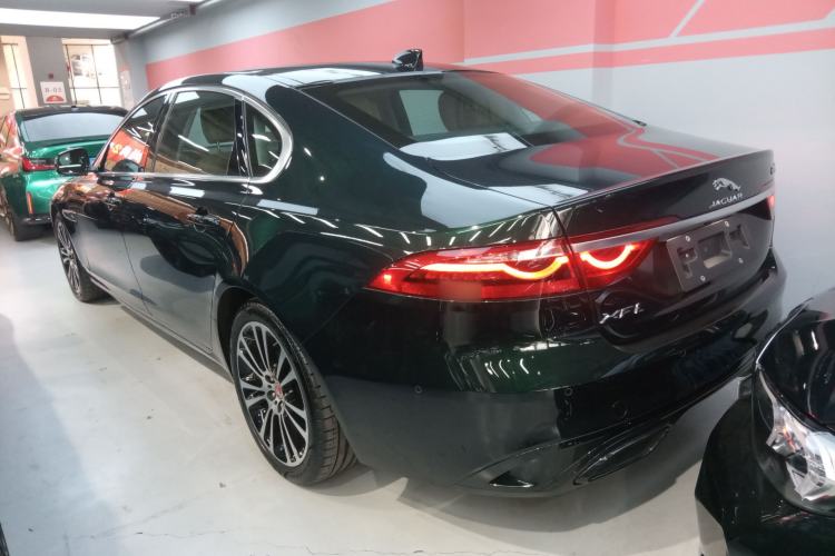Used Jaguar XFL 2024 2.0T P250 Two-Wheel Drive Prestige Luxury Edition Exterior 3
