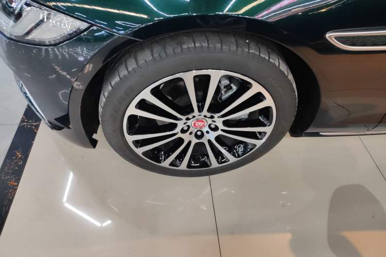 Used Jaguar XFL 2024 2.0T P250 Two-Wheel Drive Prestige Luxury Edition Exterior 4