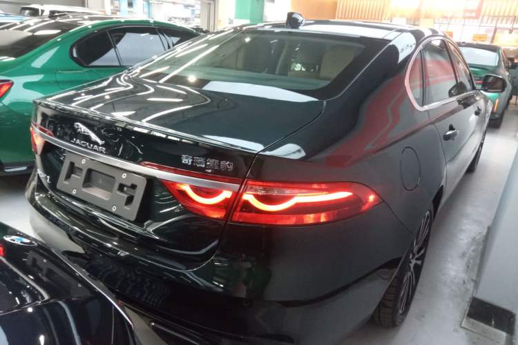 Used Jaguar XFL 2024 2.0T P250 Two-Wheel Drive Prestige Luxury Edition Exterior 5