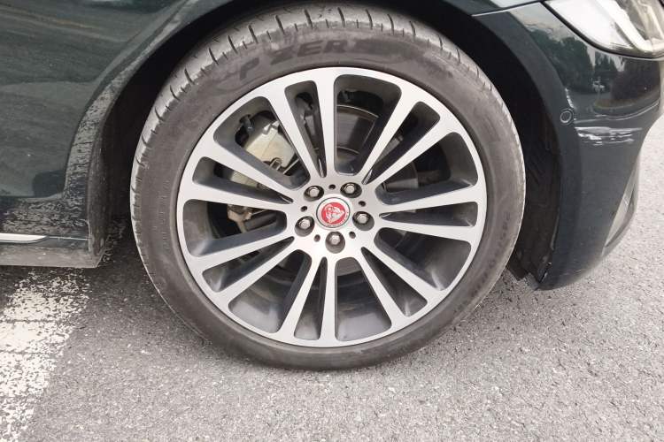 Used Jaguar XFL 2024 2.0T P250 Two-Wheel Drive Prestige Luxury Edition Exterior 7