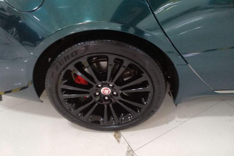Used Jaguar XFL 2024 2.0T P250 Two-Wheel Drive Prestige Luxury Edition Exterior 8