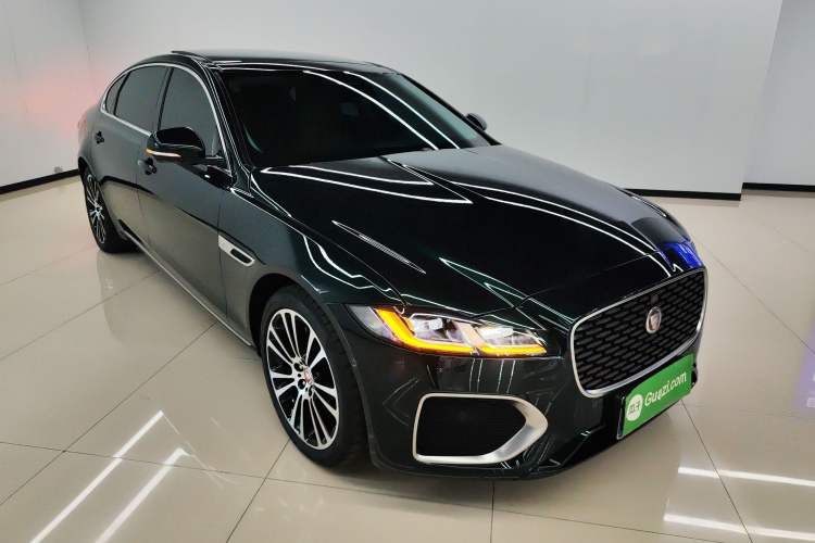 Used Jaguar XFL 2024 2.0T P250 Two-Wheel Drive Prestige Luxury Edition Front Right 45 Deg