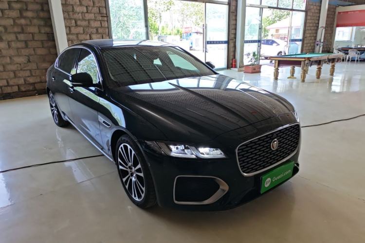 Used Jaguar XFL 2024 2.0T P250 Two-Wheel Drive Prestige Luxury Edition Front Right 45 Deg