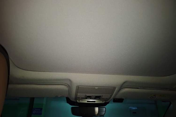 Used Jaguar XFL 2024 2.0T P250 Two-Wheel Drive Prestige Luxury Edition Headliner