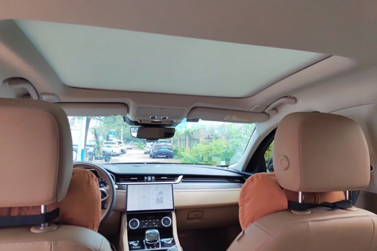 Used Jaguar XFL 2024 2.0T P250 Two-Wheel Drive Prestige Luxury Edition Headliner