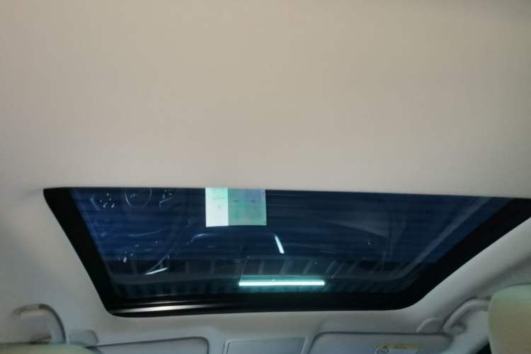 Used Jaguar XFL 2024 2.0T P250 Two-Wheel Drive Prestige Luxury Edition Headliner