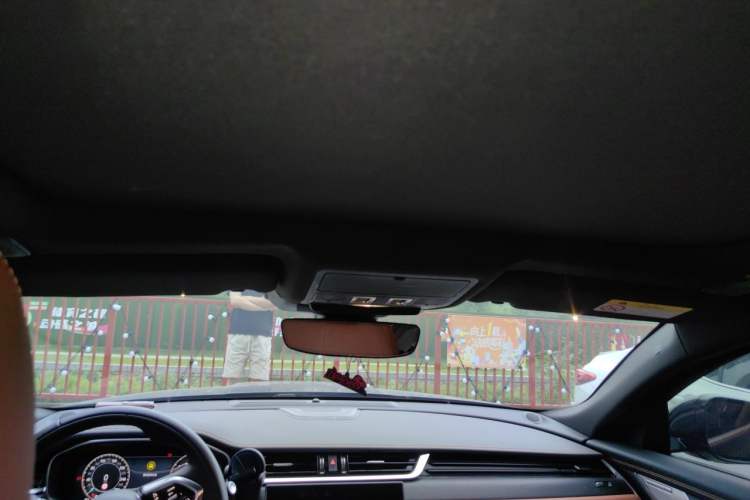 Used Jaguar XFL 2024 2.0T P300 Four-Wheel Drive Flagship Sport Gold Edition Headliner