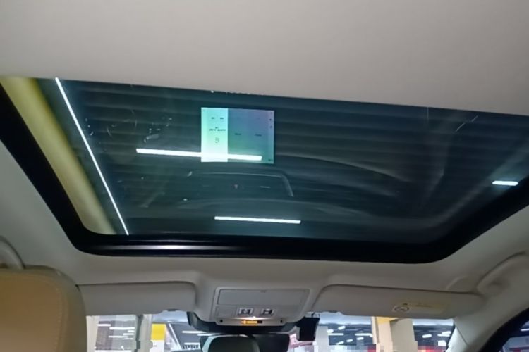 Used Jaguar XFL 2024 2.0T P250 Two-Wheel Drive Prestige Luxury Edition Headliner