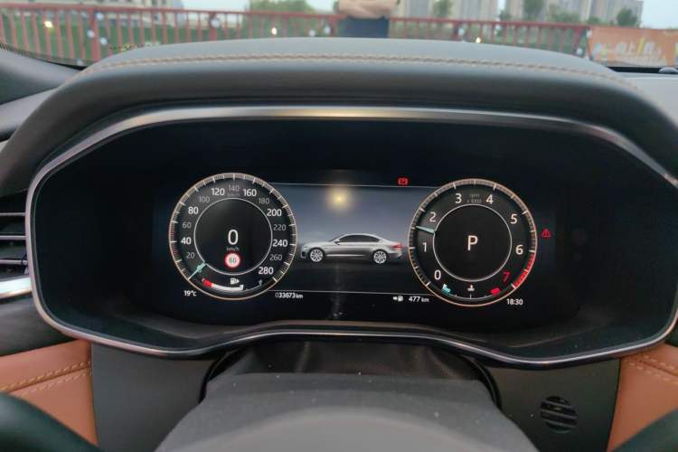 Used Jaguar XFL 2024 2.0T P300 Four-Wheel Drive Flagship Sport Gold Edition Instrument Cluster