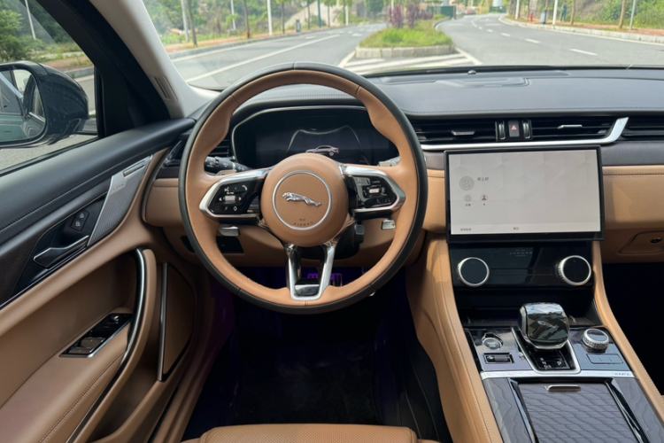 Used Jaguar XFL 2024 2.0T P250 Two-Wheel Drive Prestige Luxury Edition Interior 1