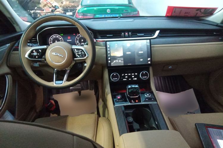 Used Jaguar XFL 2024 2.0T P250 Two-Wheel Drive Prestige Luxury Edition Interior 2