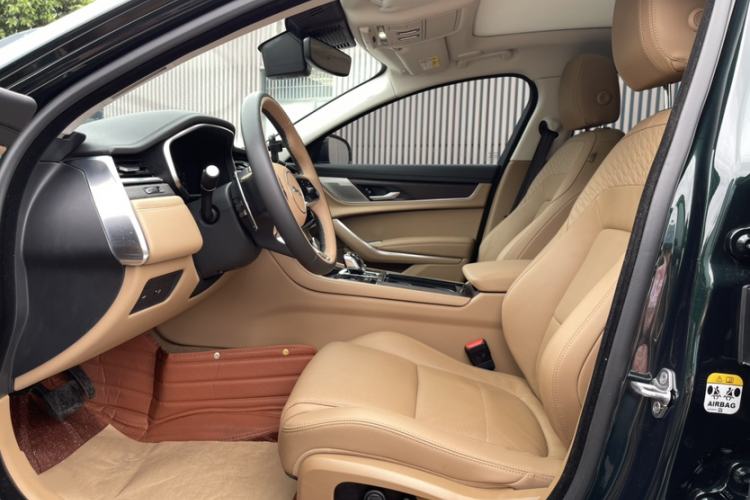 Used Jaguar XFL 2024 2.0T P250 Two-Wheel Drive Prestige Luxury Edition Interior 7