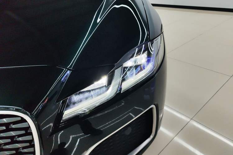 Used Jaguar XFL 2024 2.0T P250 Two-Wheel Drive Prestige Luxury Edition Left Front Headlight