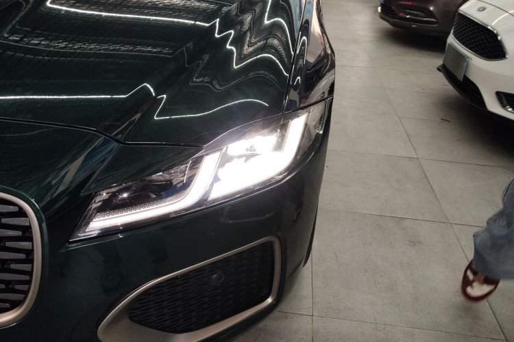 Used Jaguar XFL 2024 2.0T P250 Two-Wheel Drive Prestige Luxury Edition Left Front Headlight