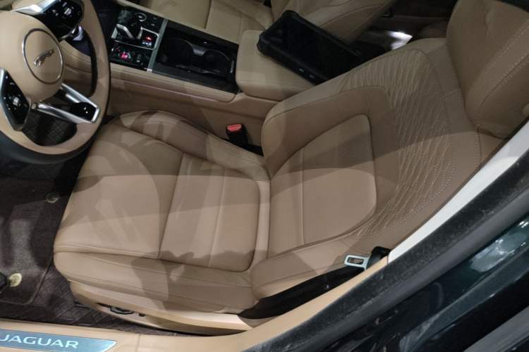 Used Jaguar XFL 2024 2.0T P250 Two-Wheel Drive Prestige Luxury Edition Left Front Seat