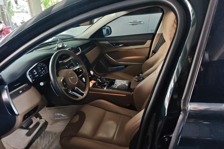 Used Jaguar XFL 2024 2.0T P250 Two-Wheel Drive Prestige Luxury Edition Left Front Seat