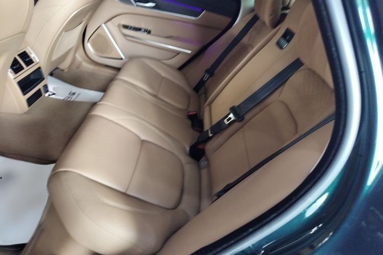 Used Jaguar XFL 2024 2.0T P250 Two-Wheel Drive Prestige Luxury Edition Left Rear Seat