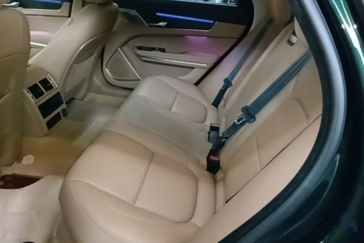 Used Jaguar XFL 2024 2.0T P250 Two-Wheel Drive Prestige Luxury Edition Left Rear Seat