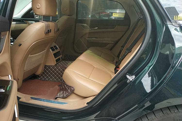 Used Jaguar XFL 2024 2.0T P250 Two-Wheel Drive Prestige Luxury Edition Left Rear Seat