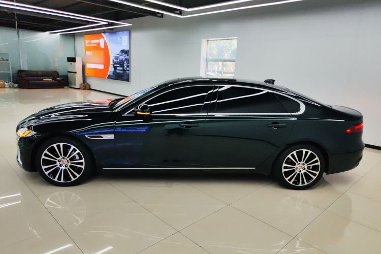 Used Jaguar XFL 2024 2.0T P250 Two-Wheel Drive Prestige Luxury Edition Left Side