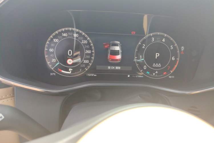 Used Jaguar XFL 2024 2.0T P250 Two-Wheel Drive Prestige Luxury Edition Odometer Close Up