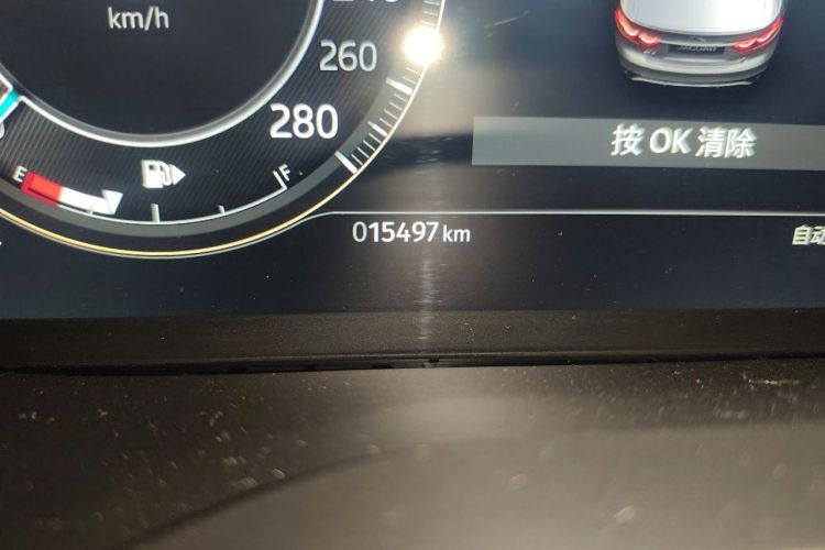 Used Jaguar XFL 2024 2.0T P250 Two-Wheel Drive Prestige Luxury Edition Odometer Close Up