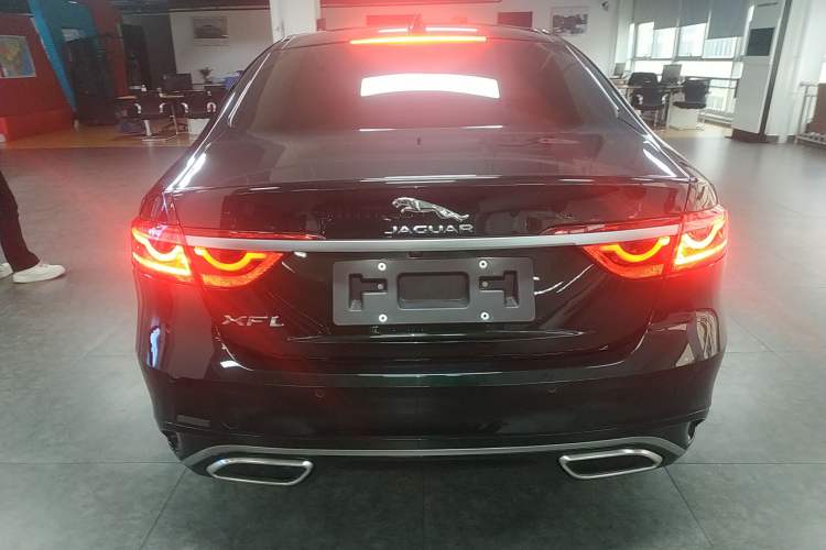 Used Jaguar XFL 2024 2.0T P250 Two-Wheel Drive Prestige Luxury Edition Rear