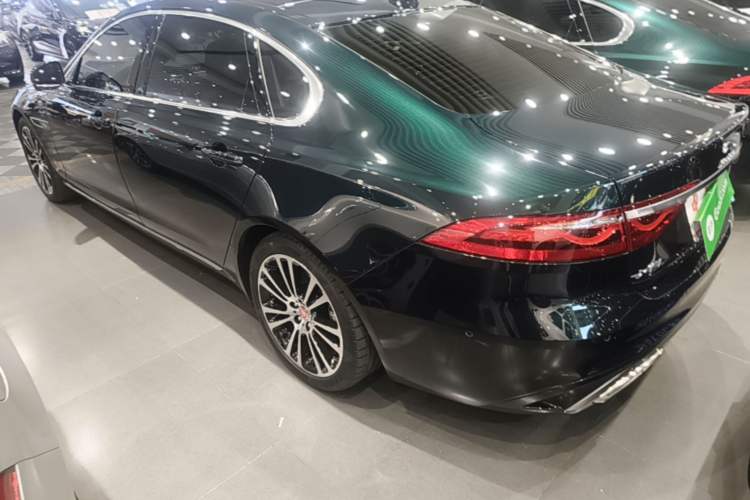 Used Jaguar XFL 2024 2.0T P250 Two-Wheel Drive Prestige Luxury Edition Rear Left 45 Deg
