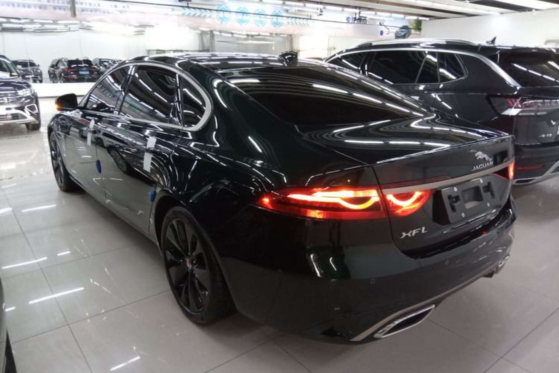 Used Jaguar XFL 2024 2.0T P250 Two-Wheel Drive Prestige Luxury Edition Rear Left 45 Deg