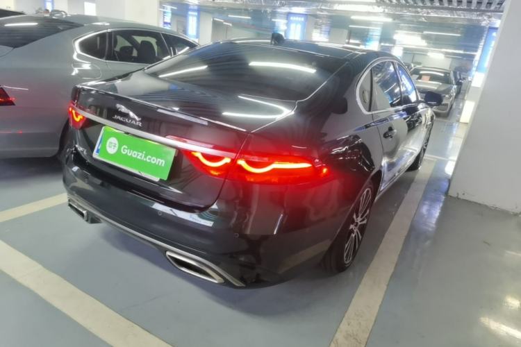 Used Jaguar XFL 2024 2.0T P250 Two-Wheel Drive Prestige Luxury Edition Rear Right 45 Deg