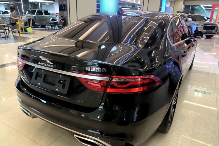 Used Jaguar XFL 2024 2.0T P250 Two-Wheel Drive Prestige Luxury Edition Rear Right 45 Deg