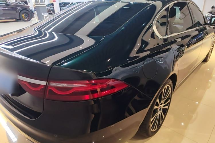 Used Jaguar XFL 2024 2.0T P250 Two-Wheel Drive Prestige Luxury Edition Rear Right 45 Deg
