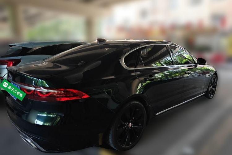 Used Jaguar XFL 2024 2.0T P250 Two-Wheel Drive Prestige Luxury Edition Rear Right 45 Deg