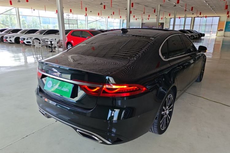 Used Jaguar XFL 2024 2.0T P250 Two-Wheel Drive Prestige Luxury Edition Rear Right 45 Deg