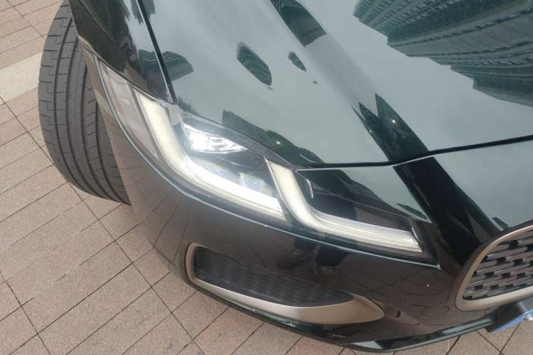 Used Jaguar XFL 2024 2.0T P250 Two-Wheel Drive Prestige Luxury Edition Right Front Headlight